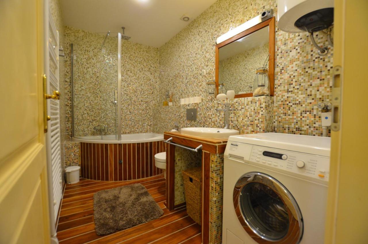 Apartment Delux โรวีน ภายนอก รูปภาพ